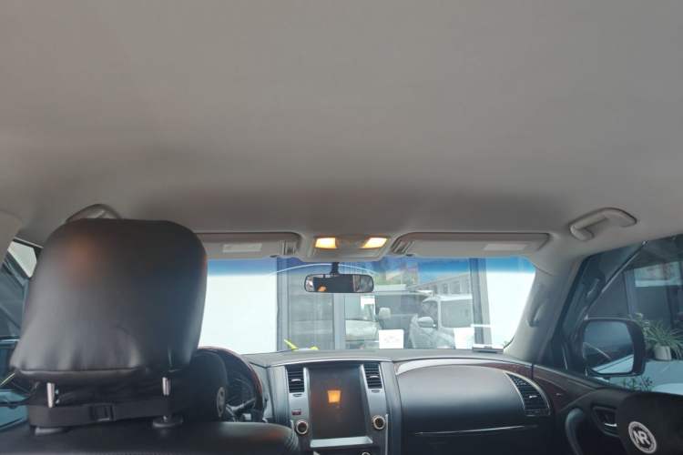 Used Nissan Patrol 2017 4.0L SE U.S.-Spec Version Headliner