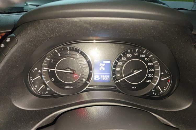 Used Nissan Patrol  Instrument Cluster