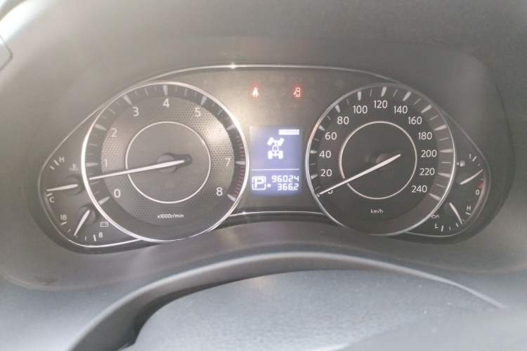 Used Nissan Patrol  Instrument Cluster