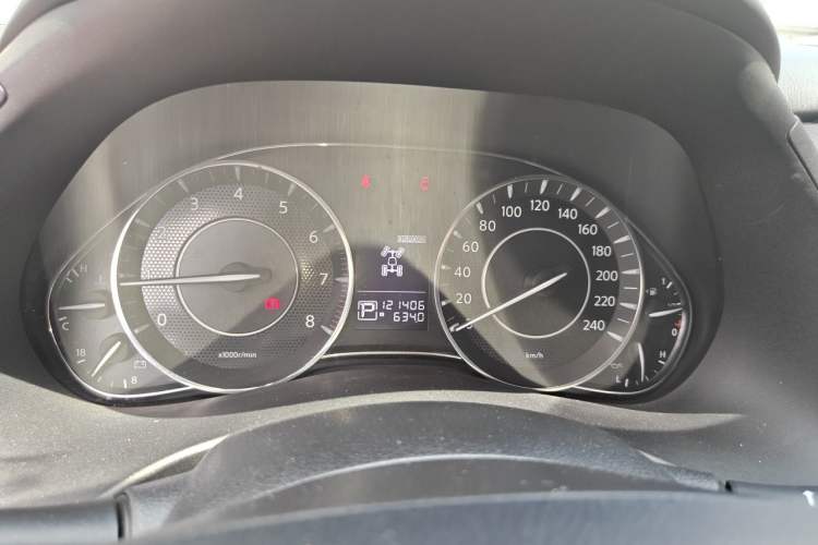 Used Nissan Patrol 2017 4.0L XE Middle East Version Instrument Cluster