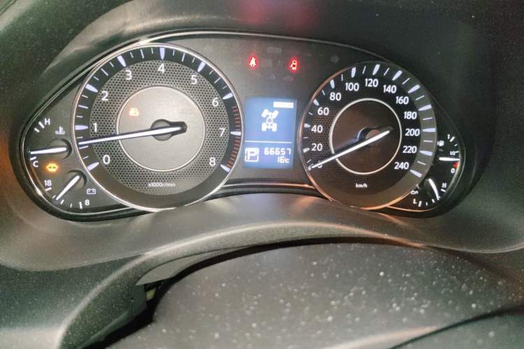 Used Nissan Patrol  Instrument Cluster