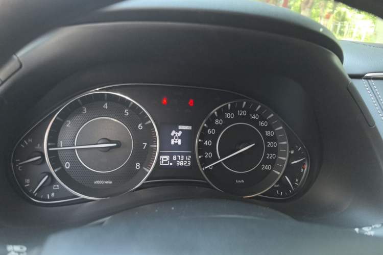 Used Nissan Patrol  Instrument Cluster