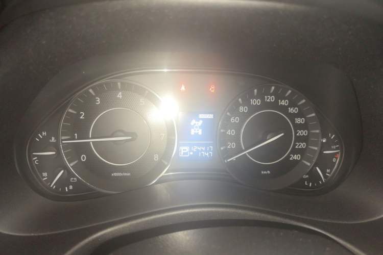 Used Nissan Patrol  Instrument Cluster