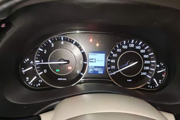 Used Nissan Patrol 2017 4.0L SE U.S.-Spec Version Instrument Cluster