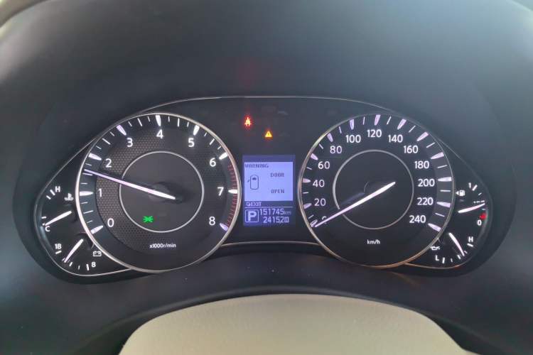Used Nissan Patrol  Instrument Cluster