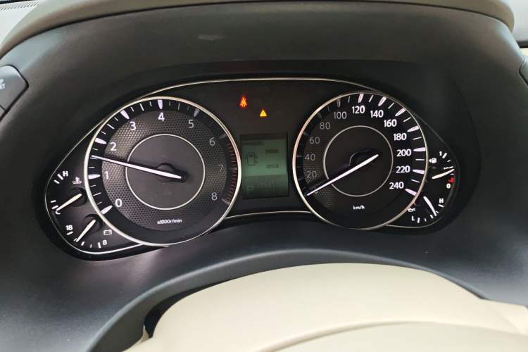 Used Nissan Patrol  Instrument Cluster