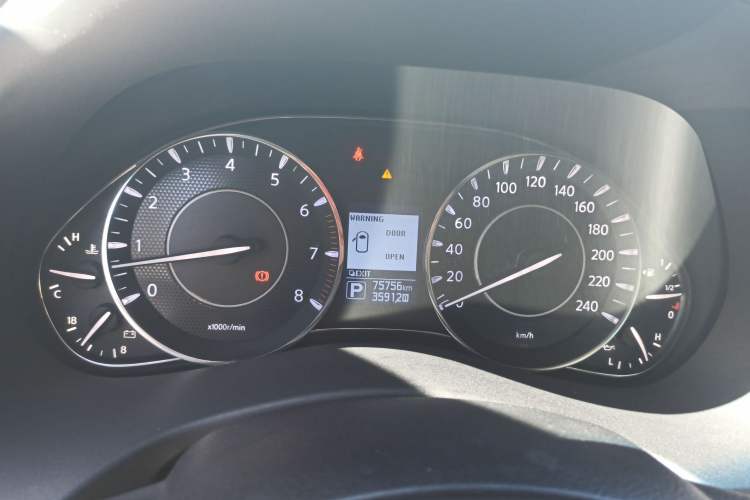 Used Nissan Patrol 2017 5.6L Standard Edition Instrument Cluster