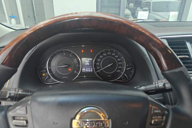 Used Nissan Patrol 2017 4.0L SE U.S.-Spec Version Instrument Cluster