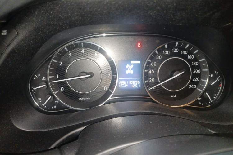 Used Nissan Patrol  Instrument Cluster
