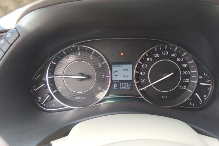 Used Nissan Patrol  Instrument Cluster
