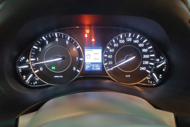 Used Nissan Patrol  Instrument Cluster