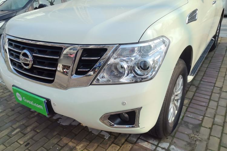 Used Nissan Patrol 2017 4.0L SE U.S.-Spec Version Left Front Headlight