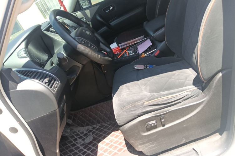 Used Nissan Patrol  Left Front Seat