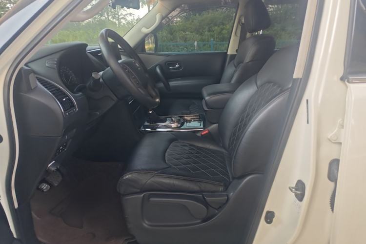 Used Nissan Patrol 2017 4.0L XE Middle East Version Left Front Seat
