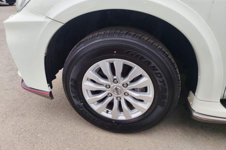 Used Nissan Patrol 2017 4.0L Parallel Import Left Front Wheel Hub