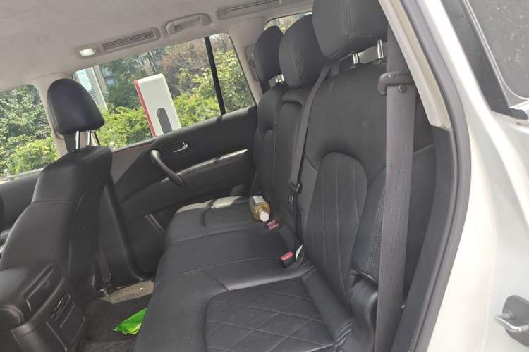 Used Nissan Patrol 2017 4.0L XE Middle East Version Left Rear Seat