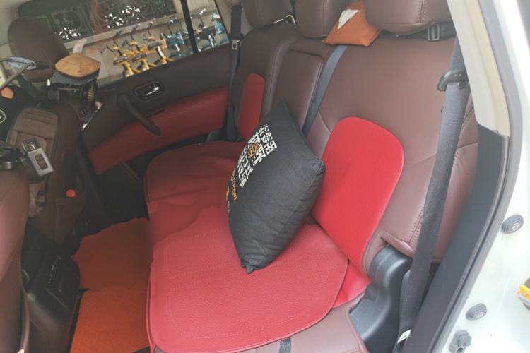 Used Nissan Patrol 2017 4.0L SE U.S.-Spec Version Left Rear Seat