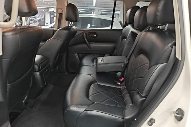 Used Nissan Patrol 2017 4.0L XE Middle East Version Left Rear Seat