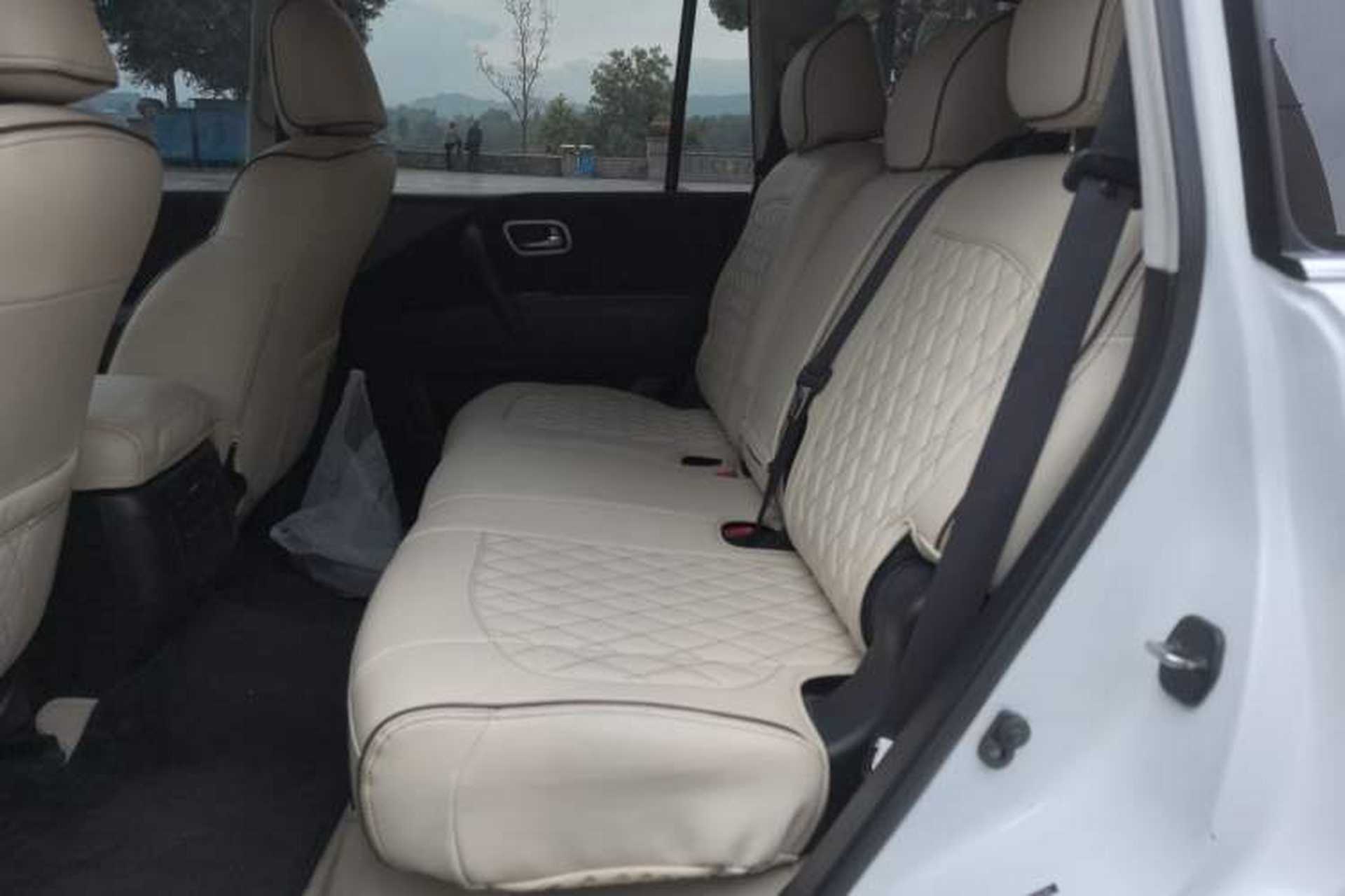 Used Nissan Patrol 2017 4.0L XE Middle East Version Left Rear Seat