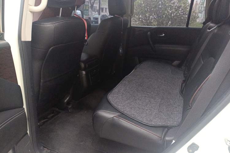 Used Nissan Patrol 2017 4.0L XE Middle East Version Left Rear Seat