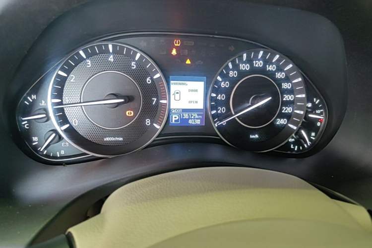 Used Nissan Patrol 2017 5.6L Standard Edition Odometer Close Up