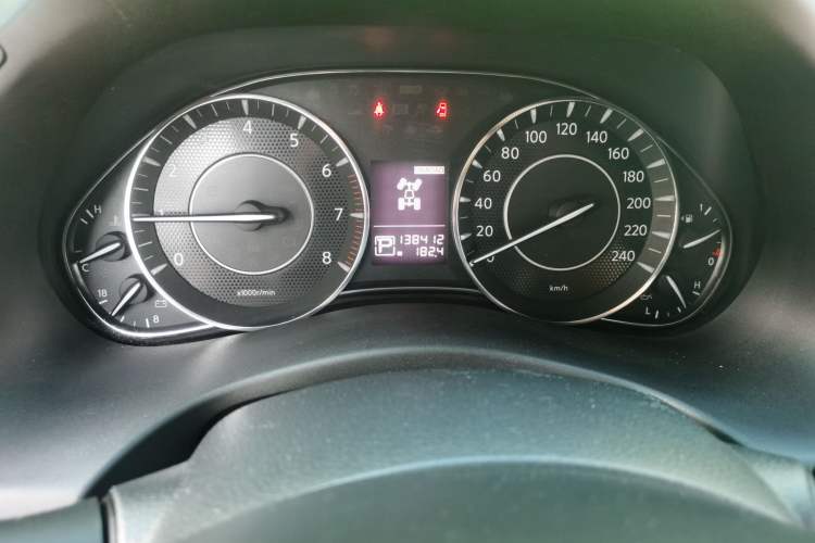 Used Nissan Patrol  Odometer Close Up