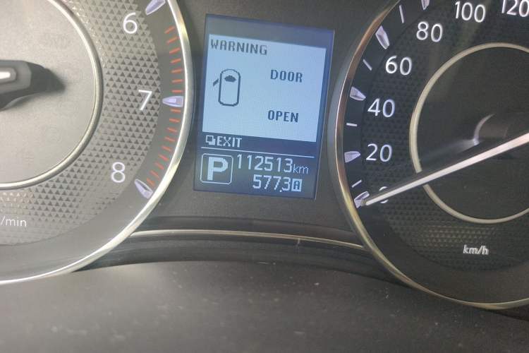 Used Nissan Patrol  Odometer Close Up