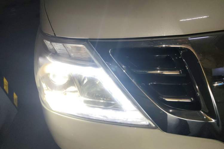 Used Nissan Patrol  Right Front Headlight