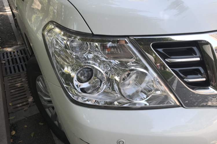 Used Nissan Patrol  Right Front Headlight