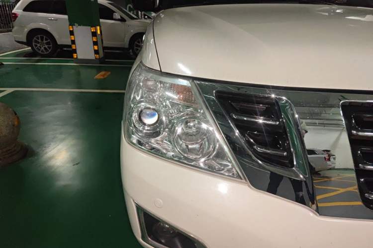 Used Nissan Patrol  Right Front Headlight