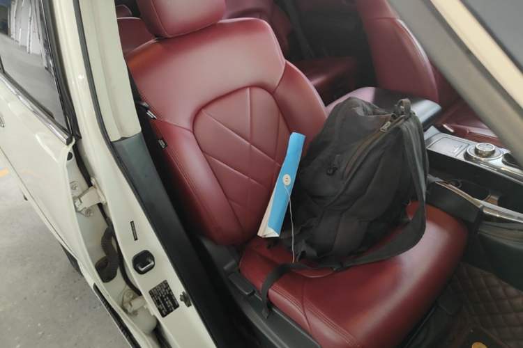 Used Nissan Patrol 2017 4.0L Parallel Import Right Front Seat