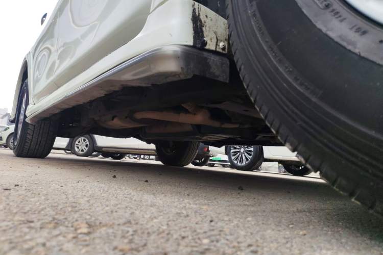 Used Nissan Patrol 2017 4.0L Parallel Import Right Side Sill