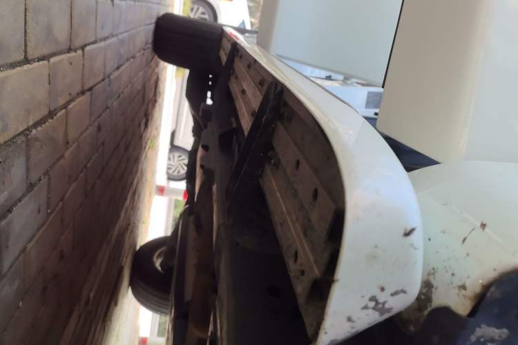 Used Nissan Patrol 2017 4.0L SE U.S.-Spec Version Right Side Sill