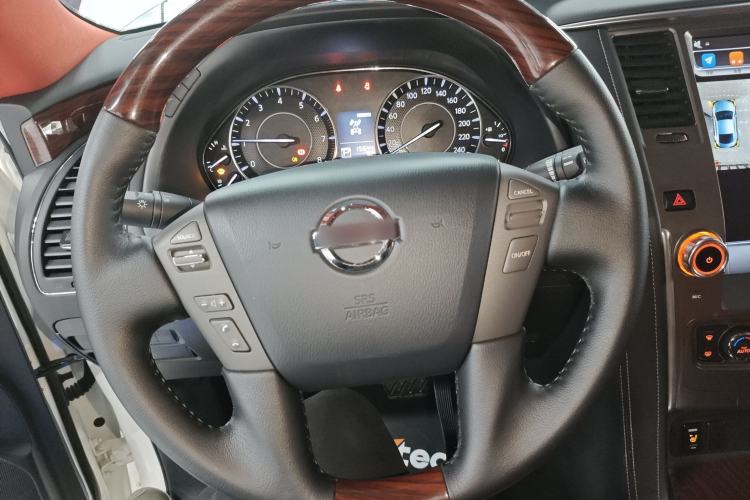 Used Nissan Patrol 2017 Y62 4.0L LE Middle East Edition Steering Wheel