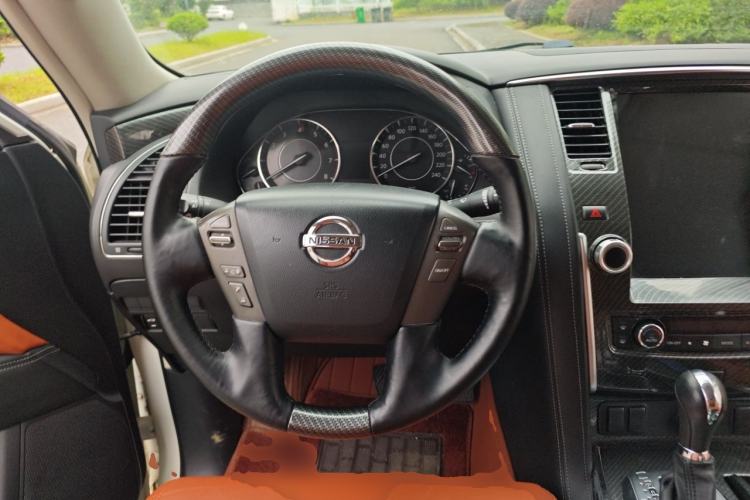 Used Nissan Patrol 2017 Y62 4.0 XE U.S.-Spec Model Steering Wheel