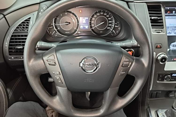 Used Nissan Patrol 2017 4.0L XE Middle East Version Steering Wheel