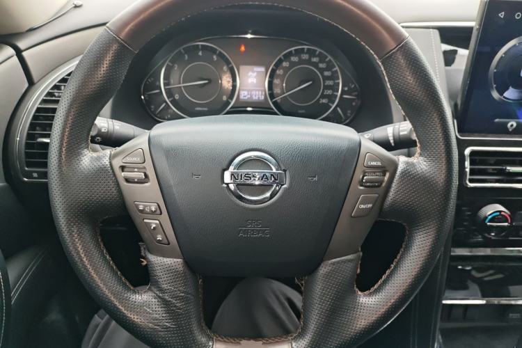 Used Nissan Patrol 2017 4.0L XE Middle East Version Steering Wheel
