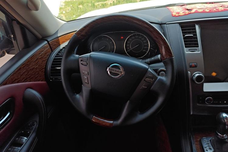 Used Nissan Patrol 2017 4.0L Parallel Import Steering Wheel