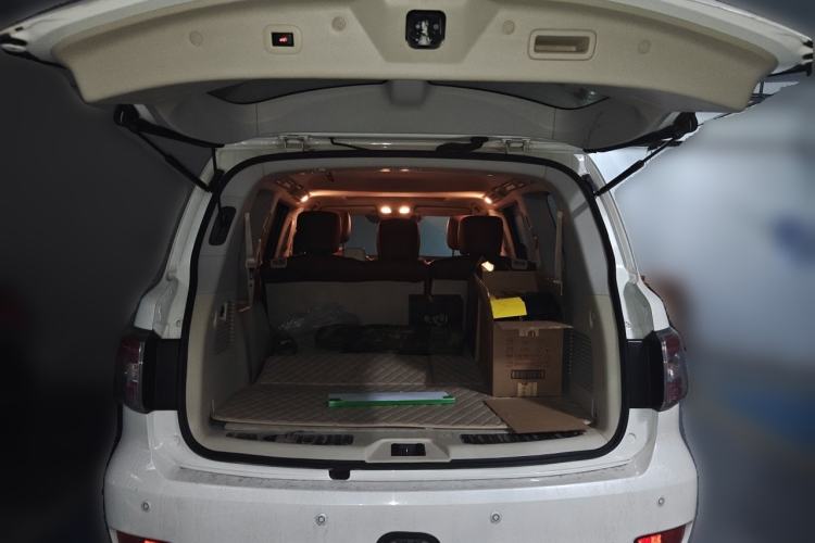 Used Nissan Patrol 2017 4.0L Parallel Import Trunk