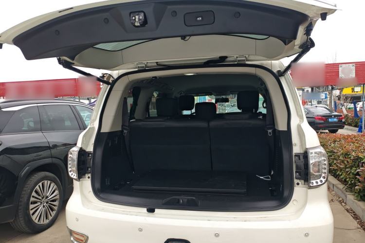 Used Nissan Patrol 2017 4.0L XE Middle East Version Trunk