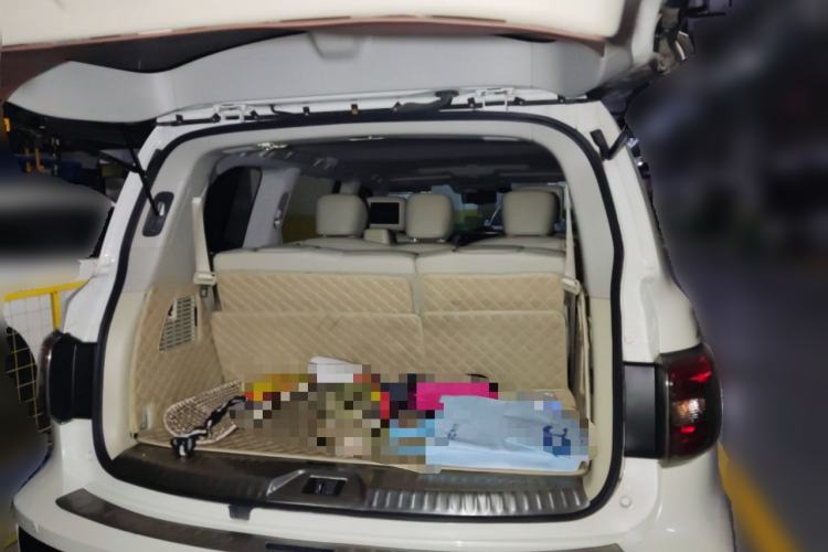 Used Nissan Patrol 2017 4.0L SE U.S.-Spec Version Trunk