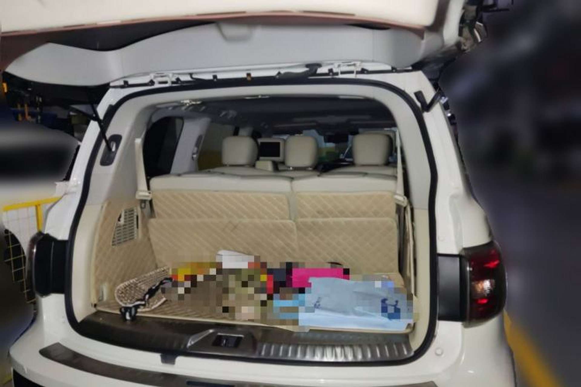 Used Nissan Patrol 2017 4.0L SE U.S.-Spec Version Trunk