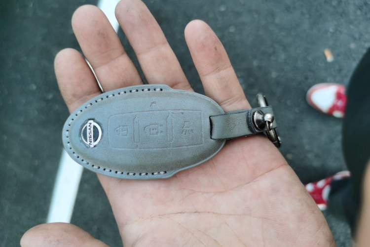 Used Nissan Patrol  Vehicle Key