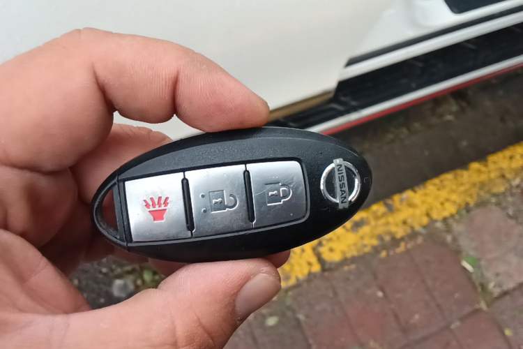Used Nissan Patrol  Vehicle Key