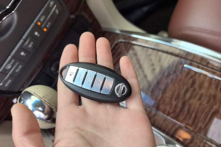 Used Nissan Patrol  Vehicle Key