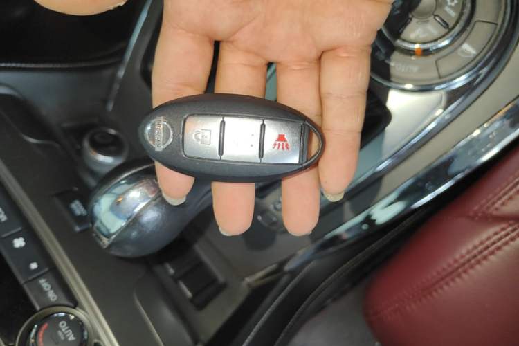 Used Nissan Patrol 2017 4.0L Parallel Import Vehicle Key