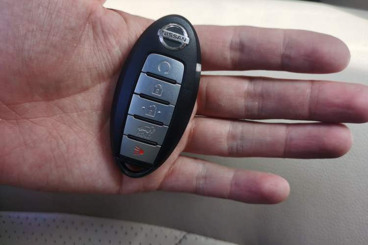 Used Nissan Patrol  Vehicle Key