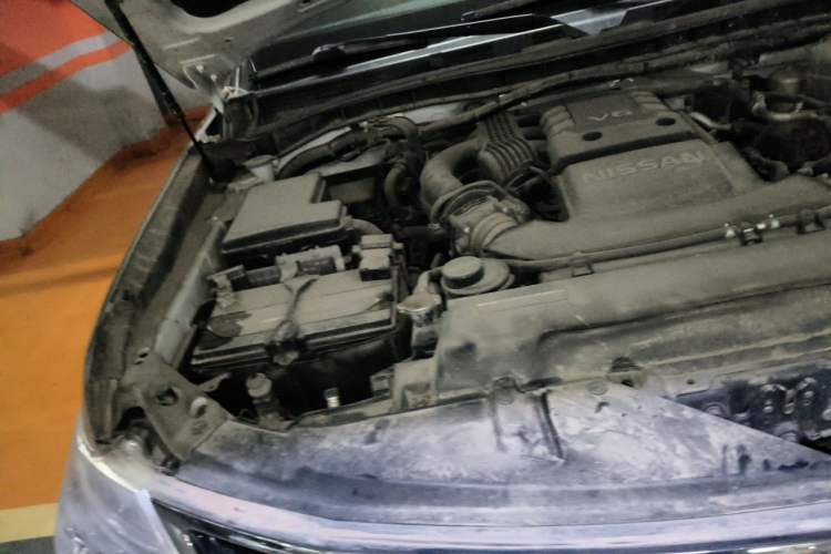 Used Nissan Patrol  Engine Bay Right