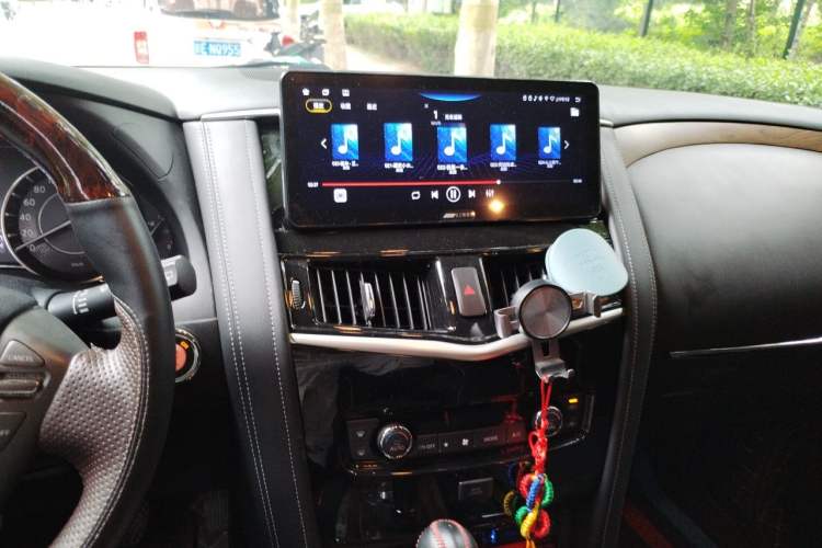 Used Nissan Patrol  Audio And AC Panel