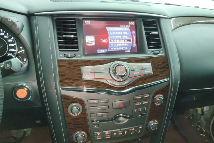 Used Nissan Patrol 2018 5.6L Standard Version Audio And AC Panel